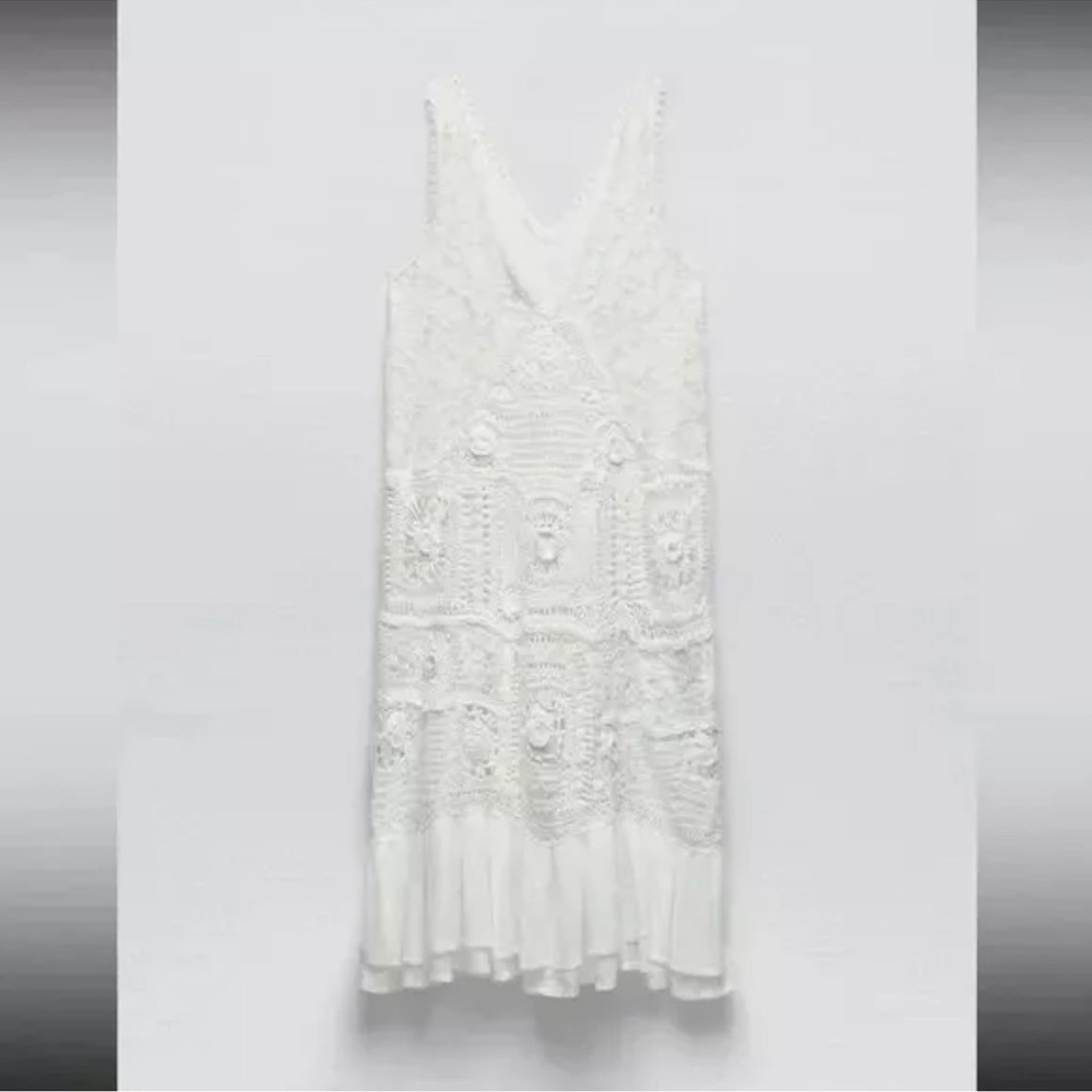 ZARA WHITE CONTRAST CROCHET KNIT MIDI DRESS Ruffled Hem $169 - Picture 3 of 8